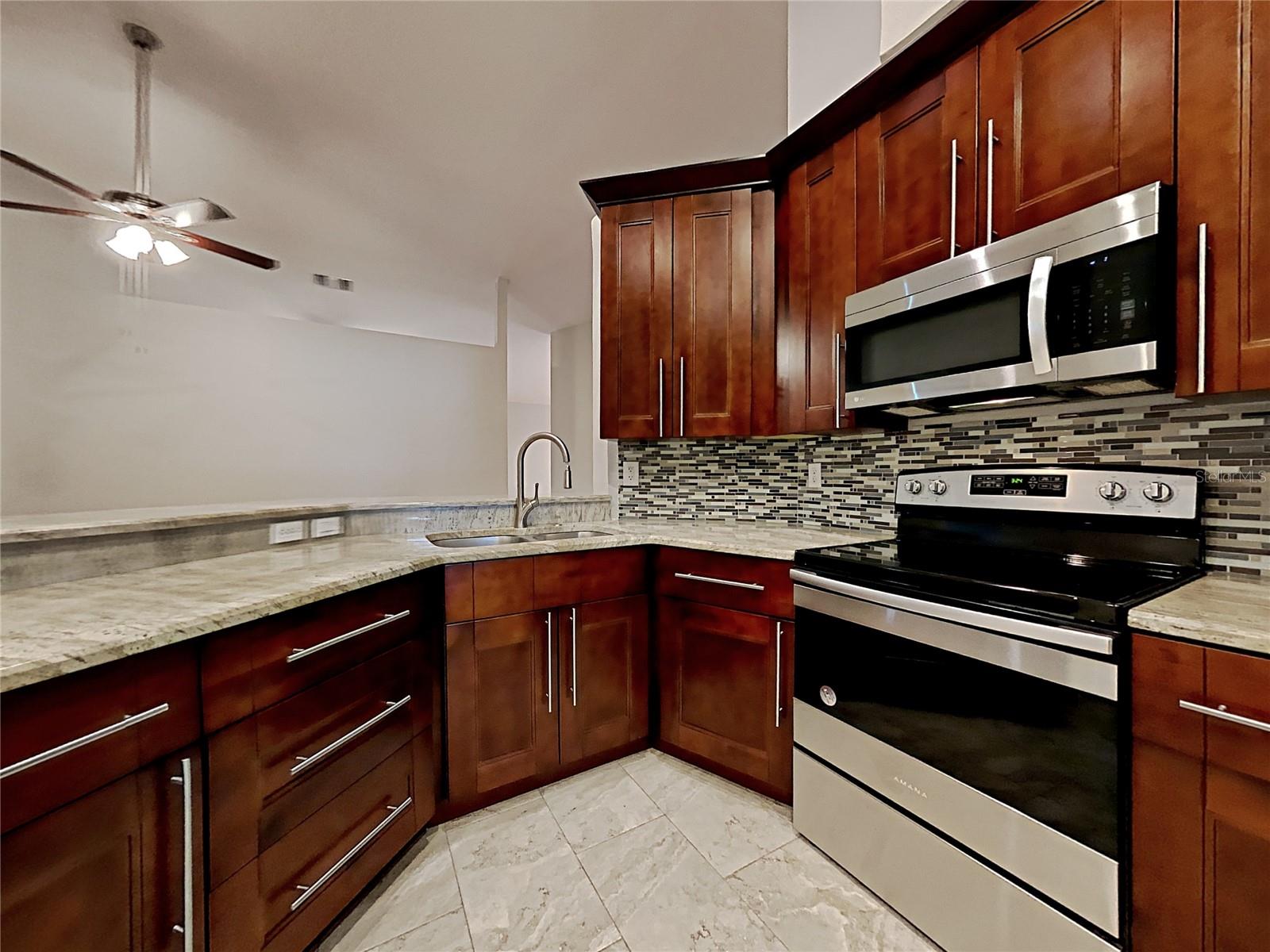 1237 BARMERE LN — photo 5