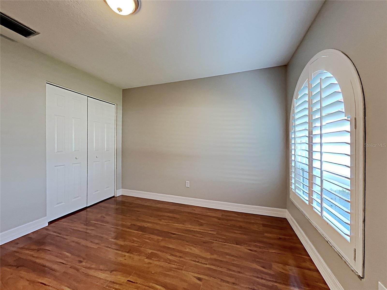 1237 BARMERE LN — photo 10