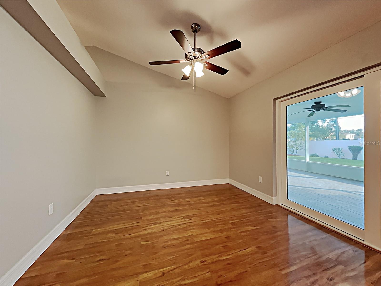1237 BARMERE LN — photo 6