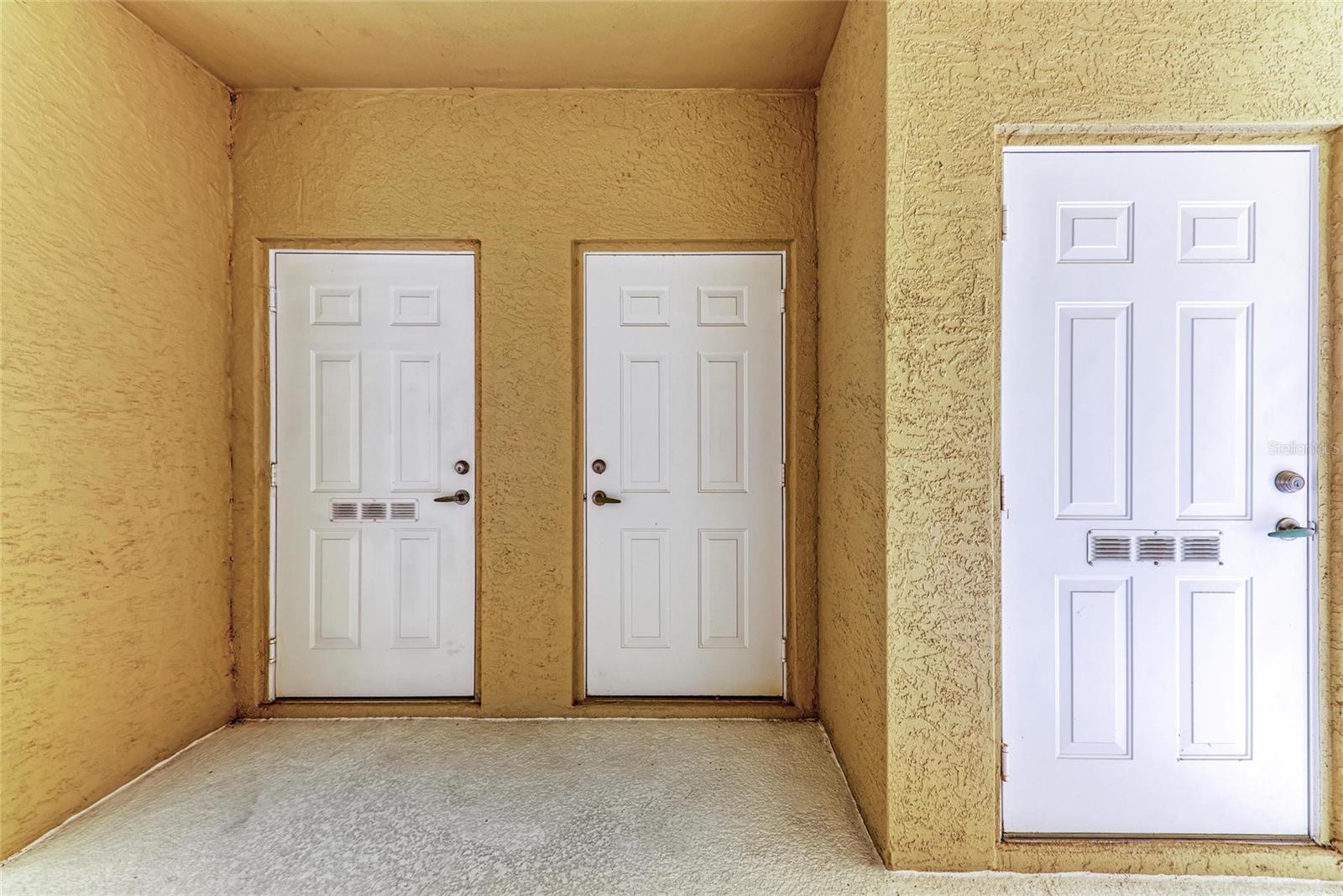 6326 GRAND OAK CIR #203 — photo 37