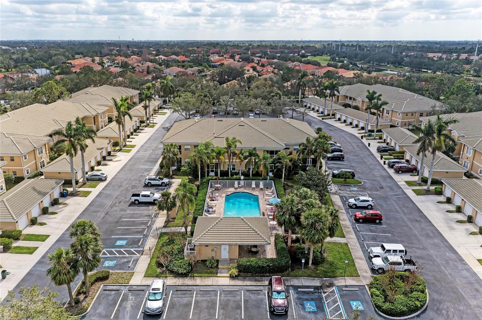 6326 GRAND OAK CIR #203 — photo 42