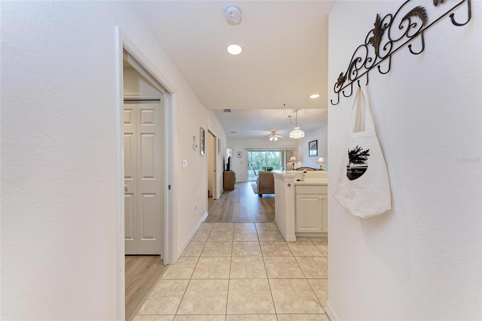 6326 GRAND OAK CIR #203 — photo 7