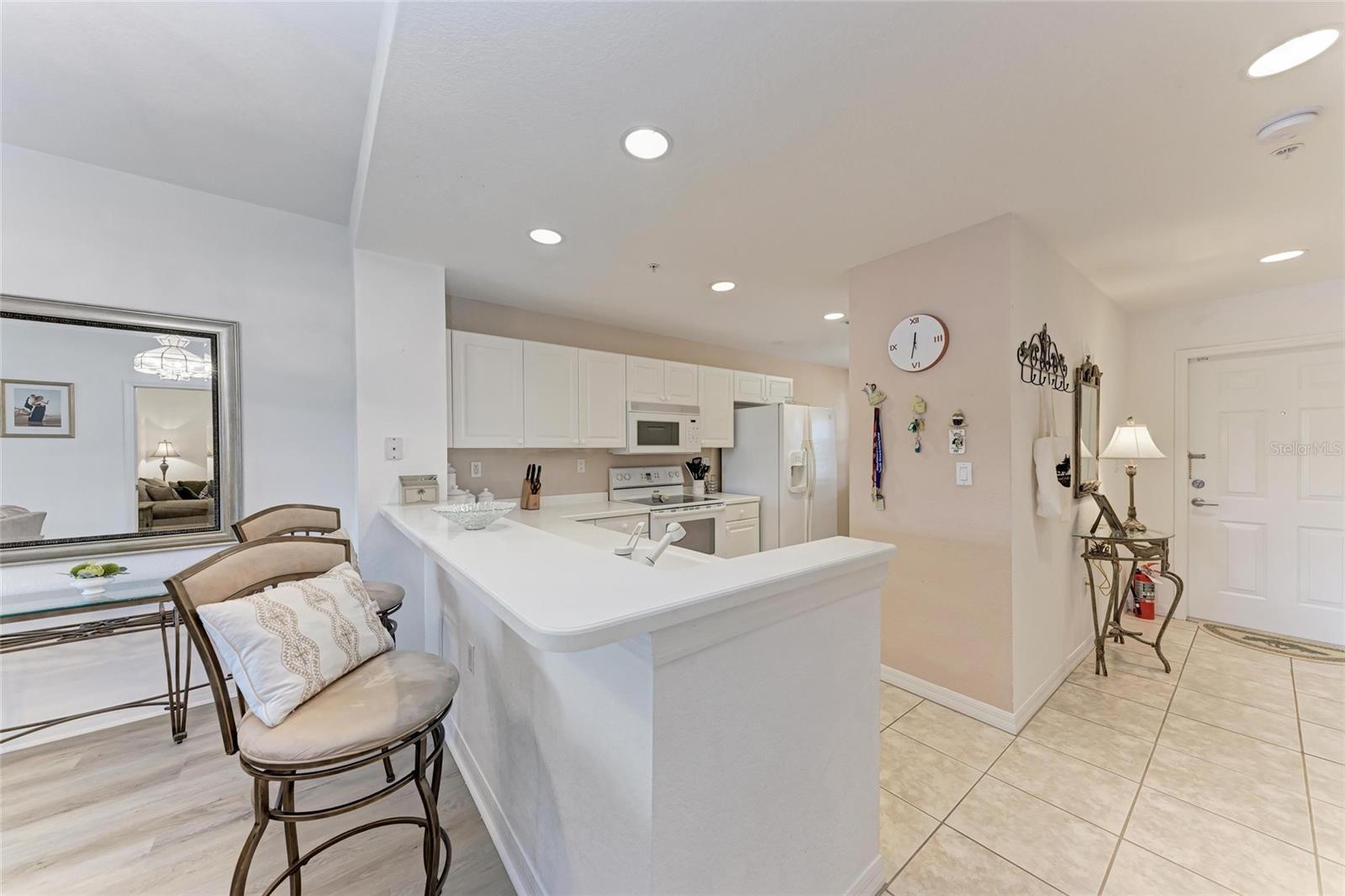 6326 GRAND OAK CIR #203 — photo 13