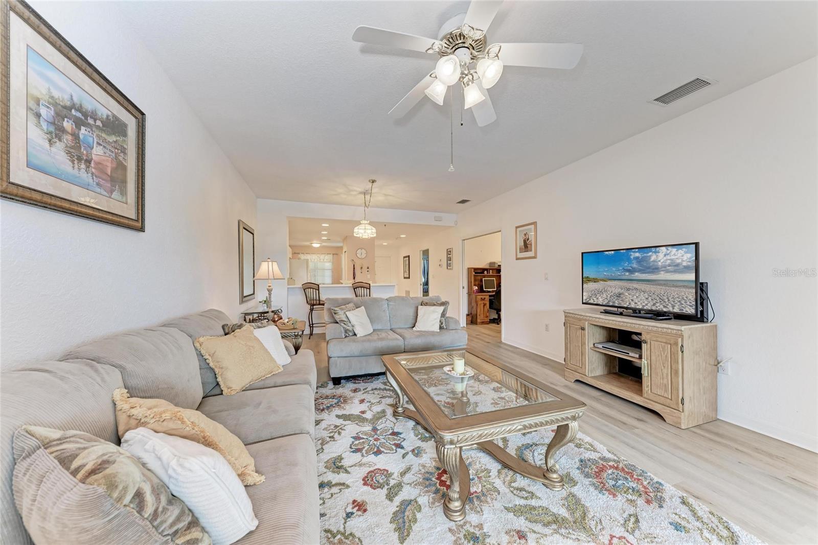 6326 GRAND OAK CIR #203 — photo 11