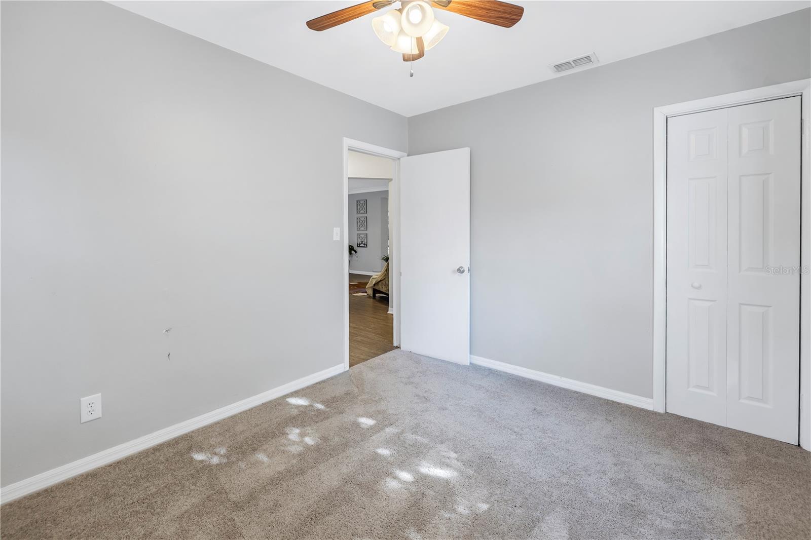 610 CORDOVA BLVD NE — photo 38