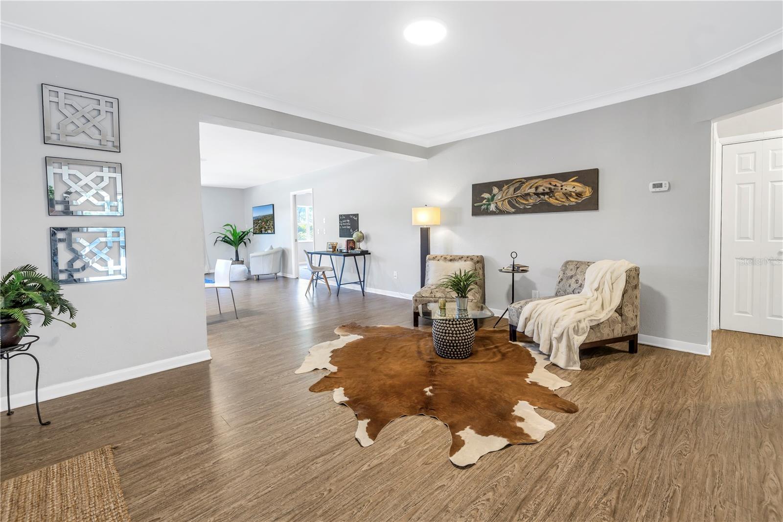 610 CORDOVA BLVD NE — photo 10