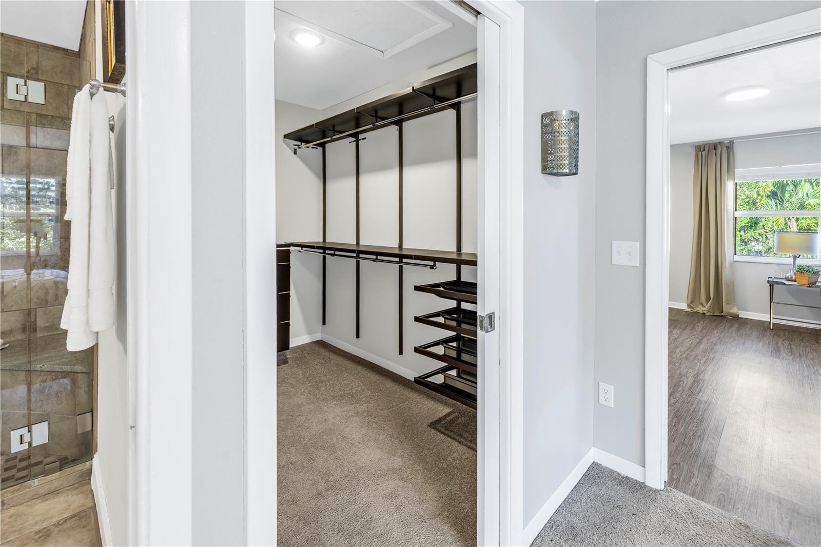 610 CORDOVA BLVD NE — photo 34