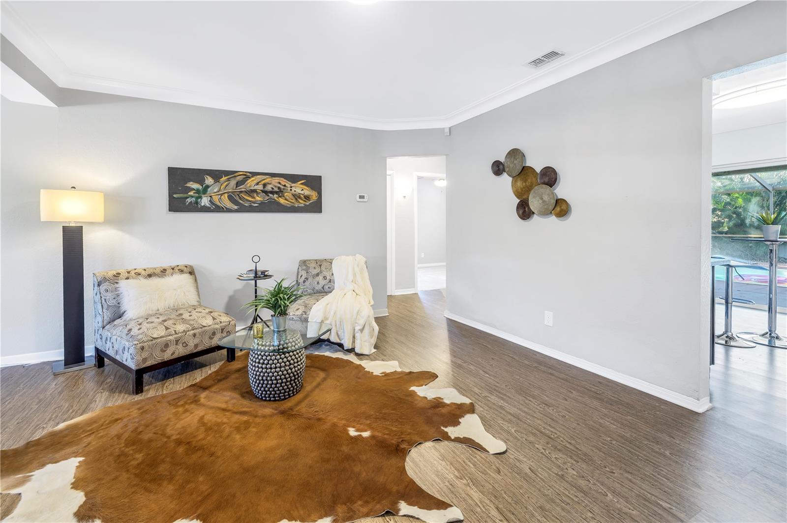 610 CORDOVA BLVD NE — photo 9