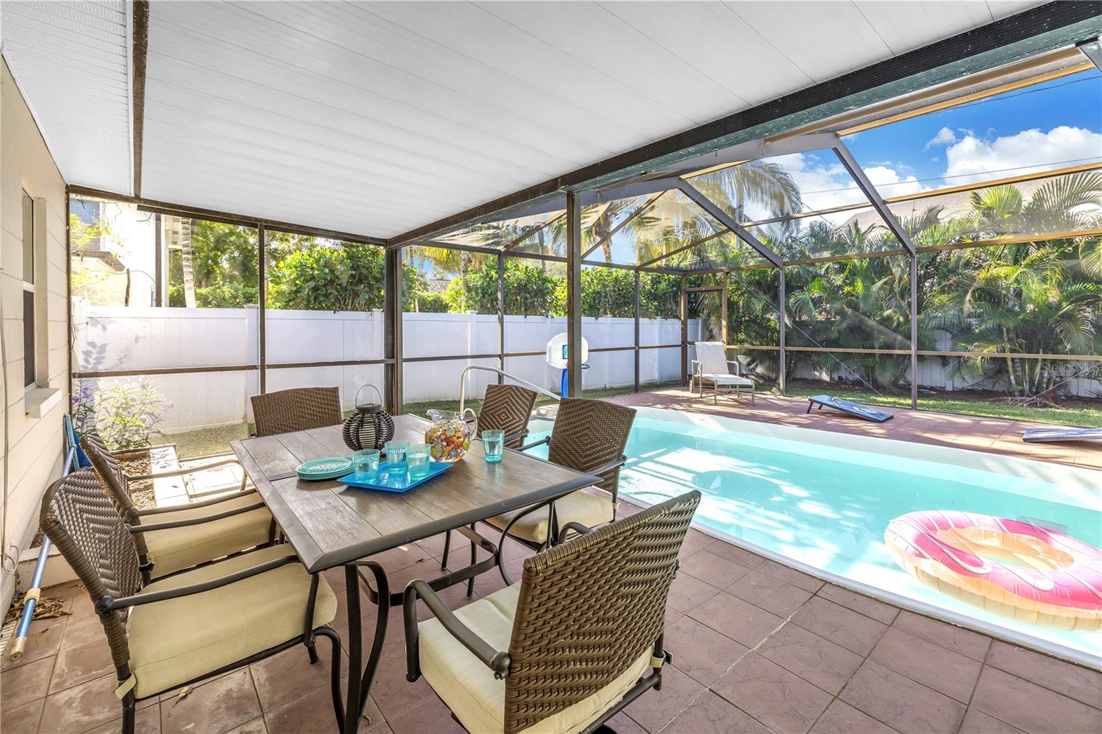 610 CORDOVA BLVD NE — photo 43