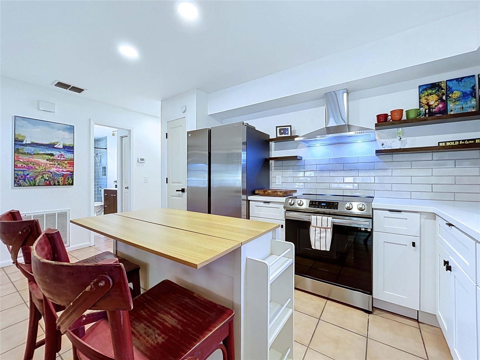 815 35TH ST W — photo 17