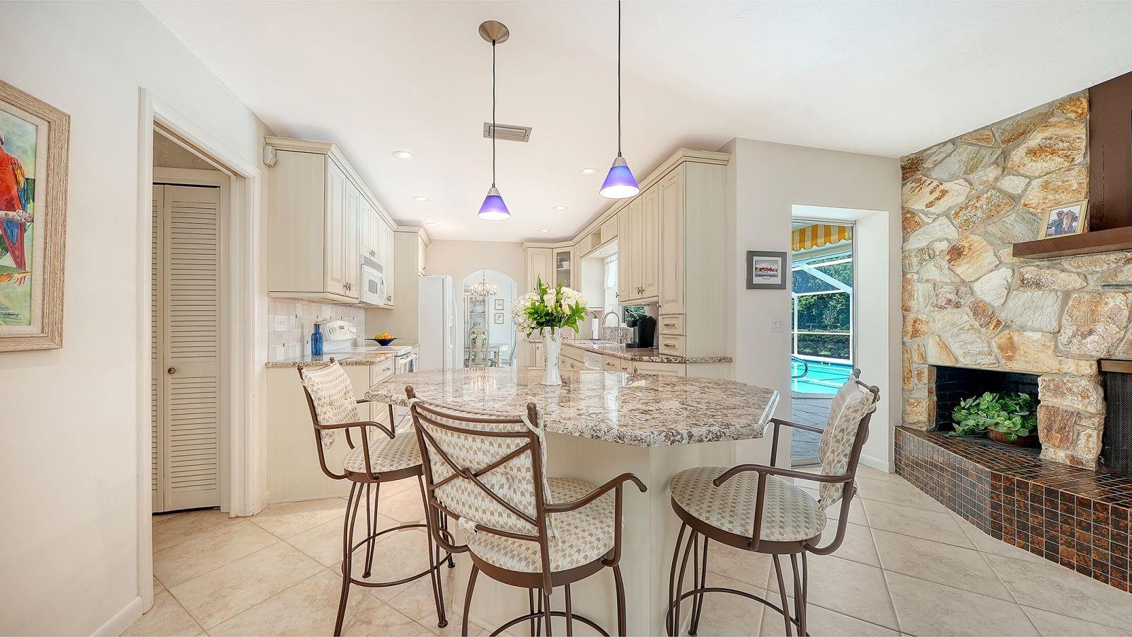 6455 MCKOWN RD — photo 31