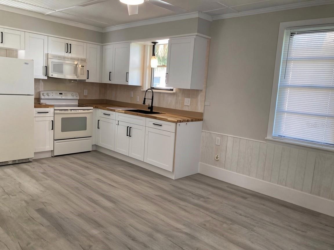 31 W OAKWOOD ST #2 — photo 2