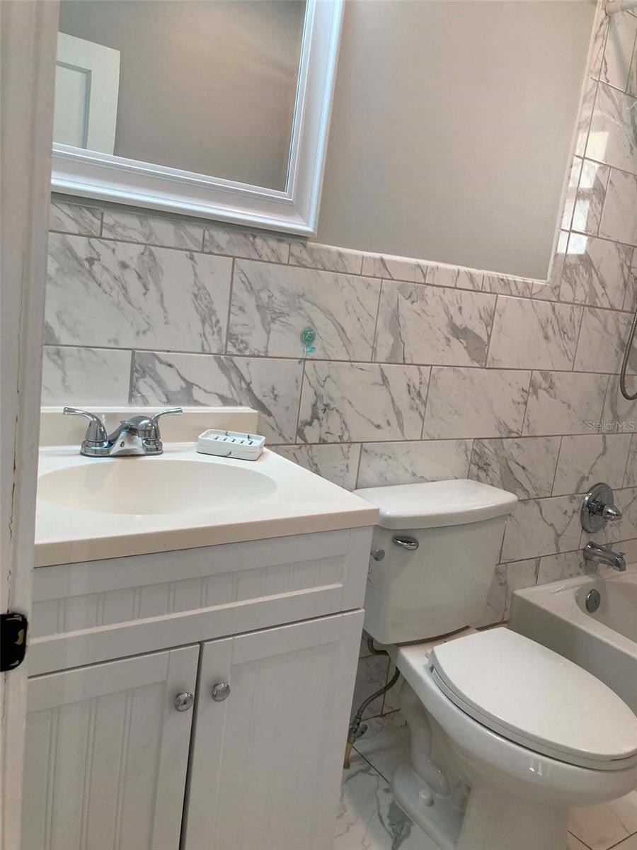 31 W OAKWOOD ST #2 — photo 12