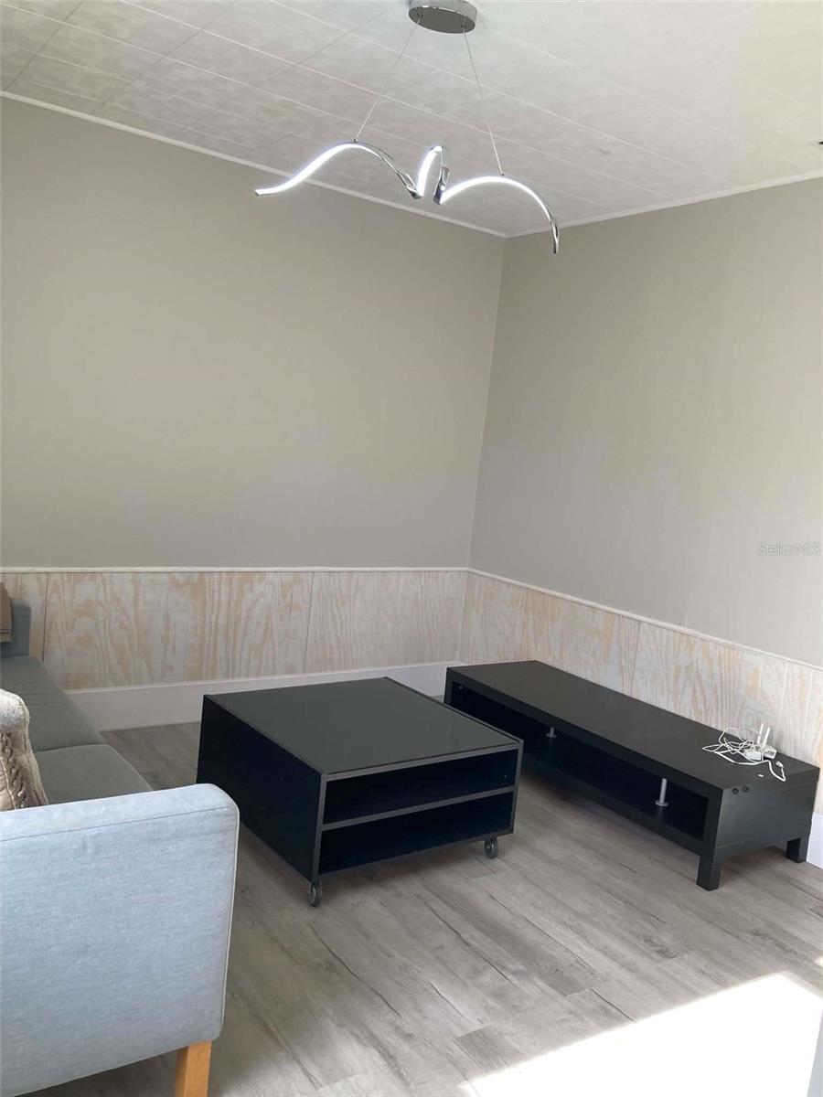 31 W OAKWOOD ST #2 — photo 5