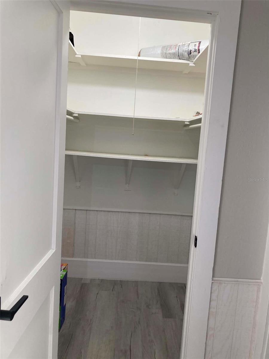 31 W OAKWOOD ST #2 — photo 6