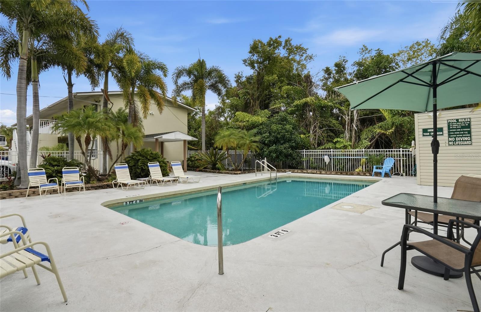 1644 REDWOOD ST #Apt D — photo 10