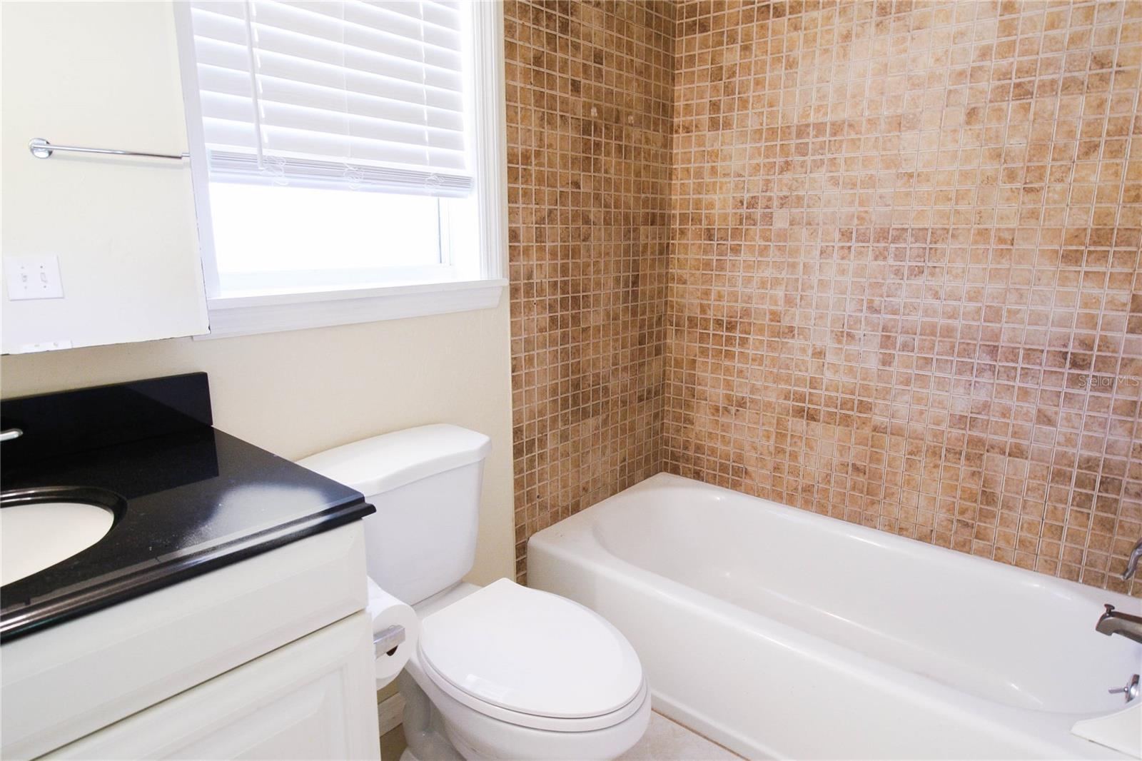 1644 REDWOOD ST #Apt D — photo 8
