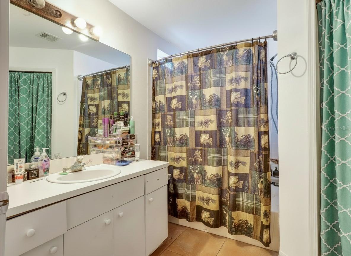 22817 SAINT THOMAS CIR — photo 18