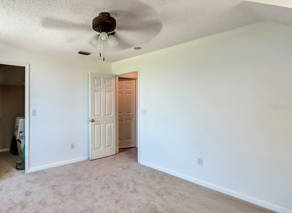22817 SAINT THOMAS CIR — photo 24