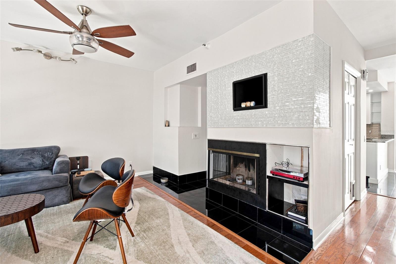 4950 BAYSHORE BLVD #8 — photo 15