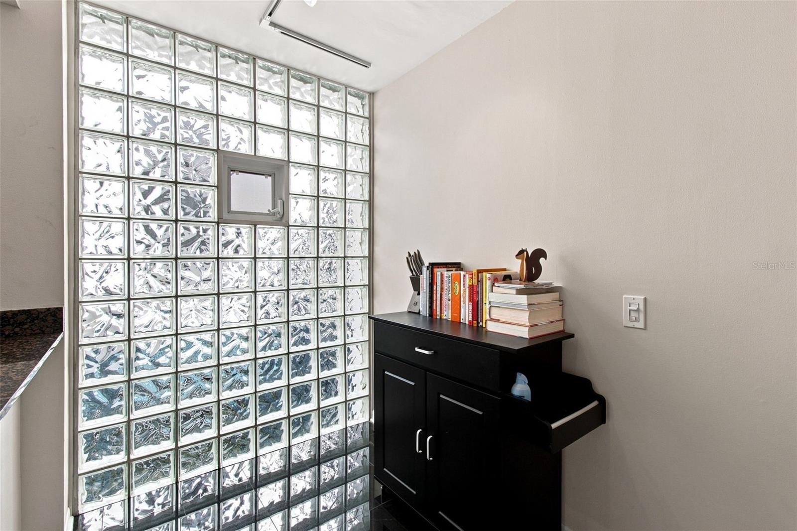 4950 BAYSHORE BLVD #8 — photo 24