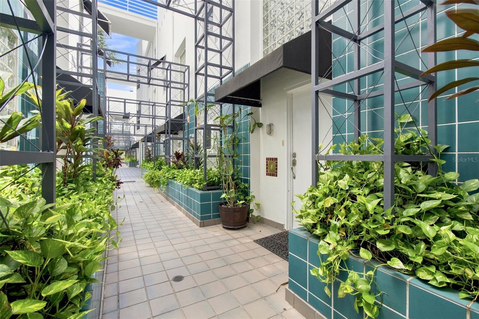 4950 BAYSHORE BLVD #8 — photo 3