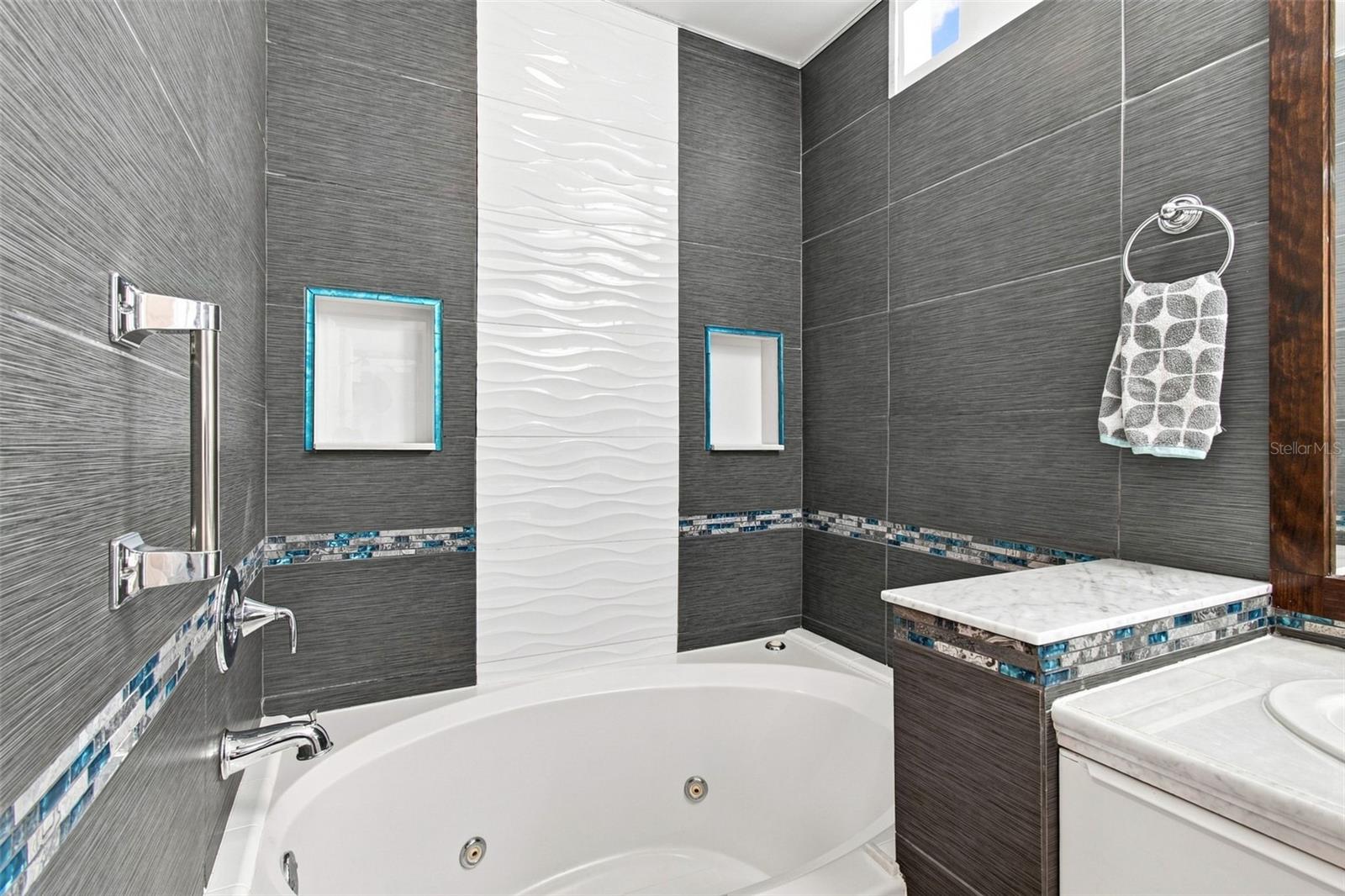 4950 BAYSHORE BLVD #8 — photo 31