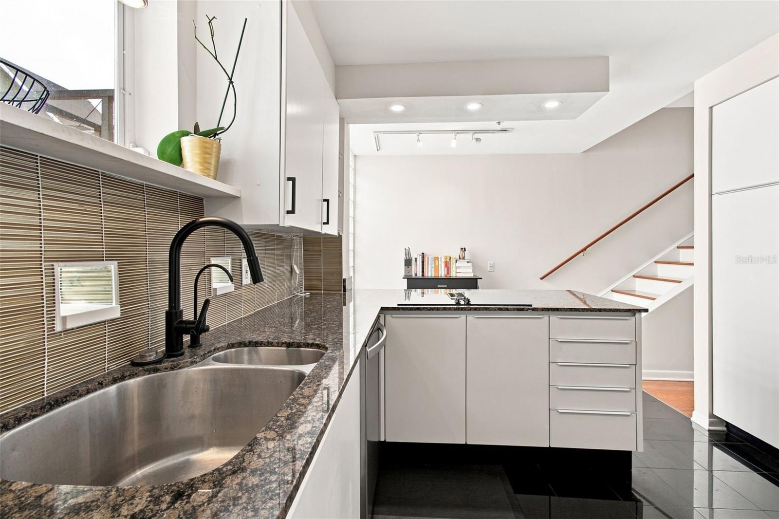 4950 BAYSHORE BLVD #8 — photo 21