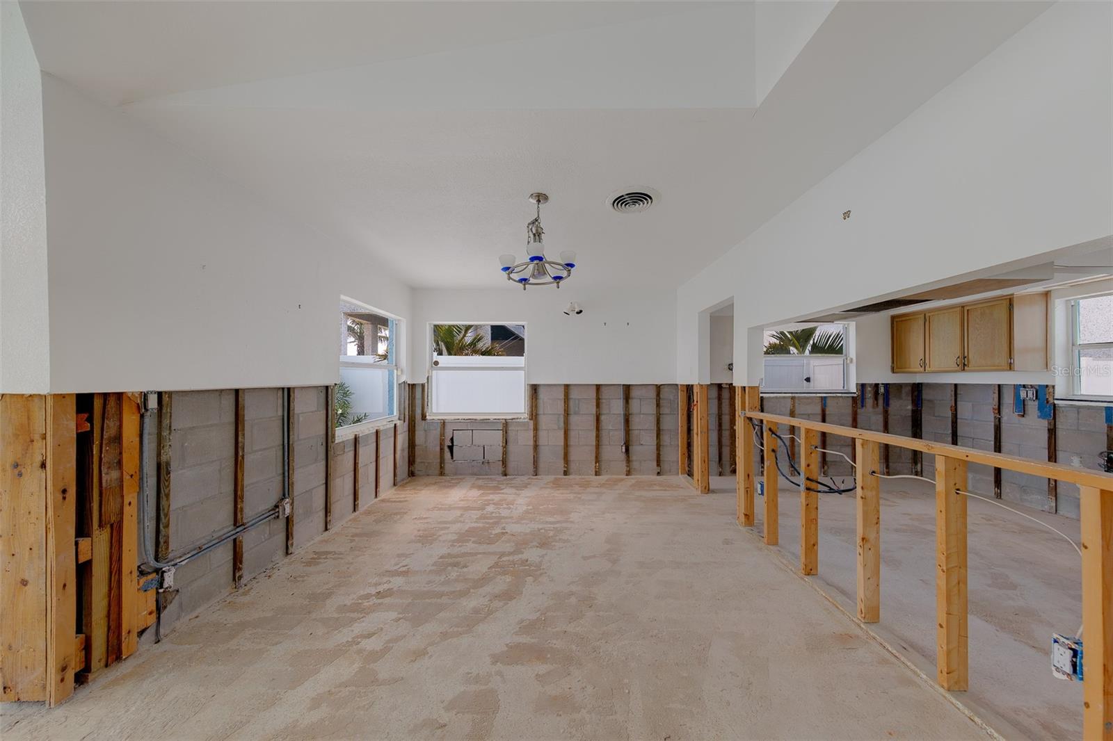 814 BAY POINT DR — photo 28