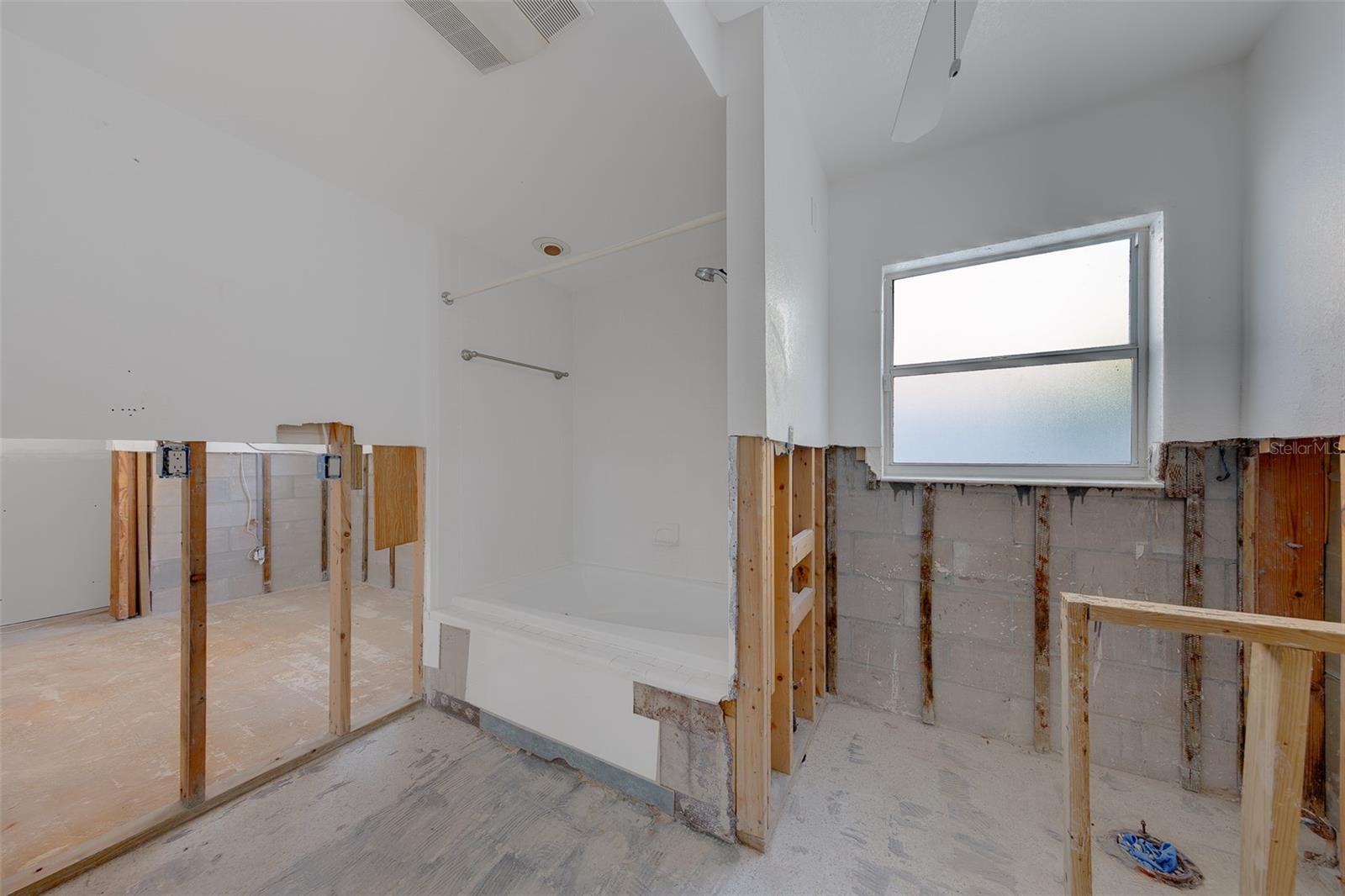 814 BAY POINT DR — photo 31