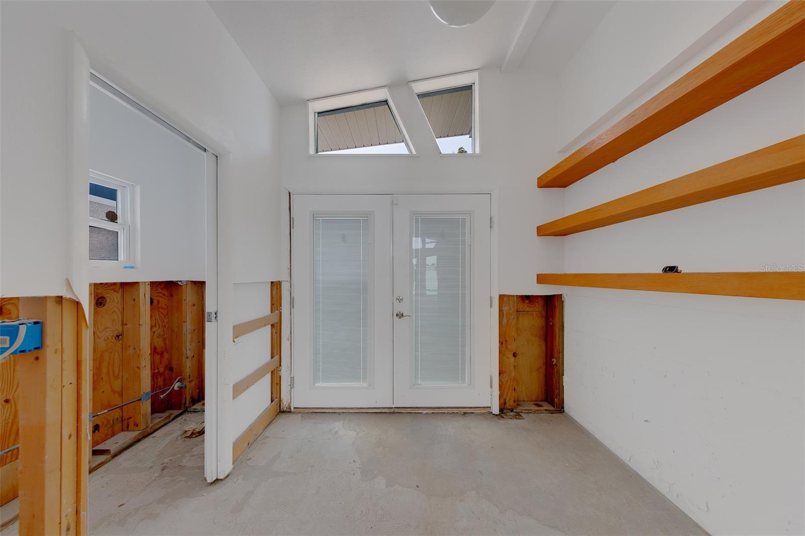 814 BAY POINT DR — photo 36