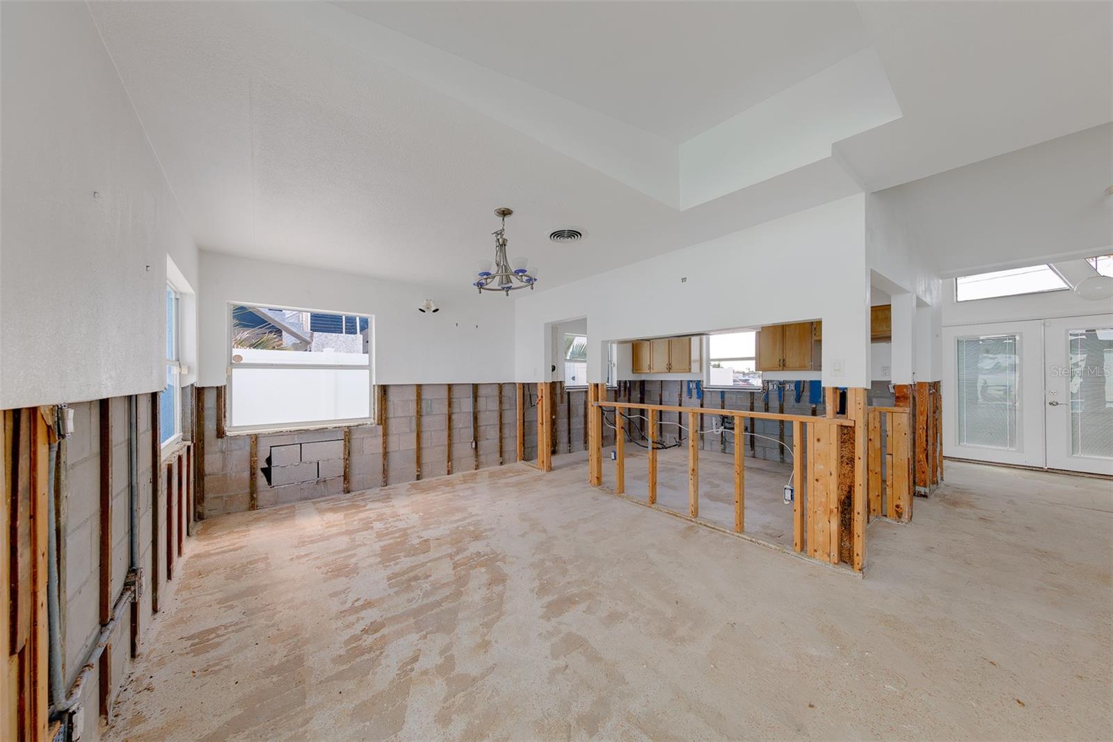 814 BAY POINT DR — photo 30