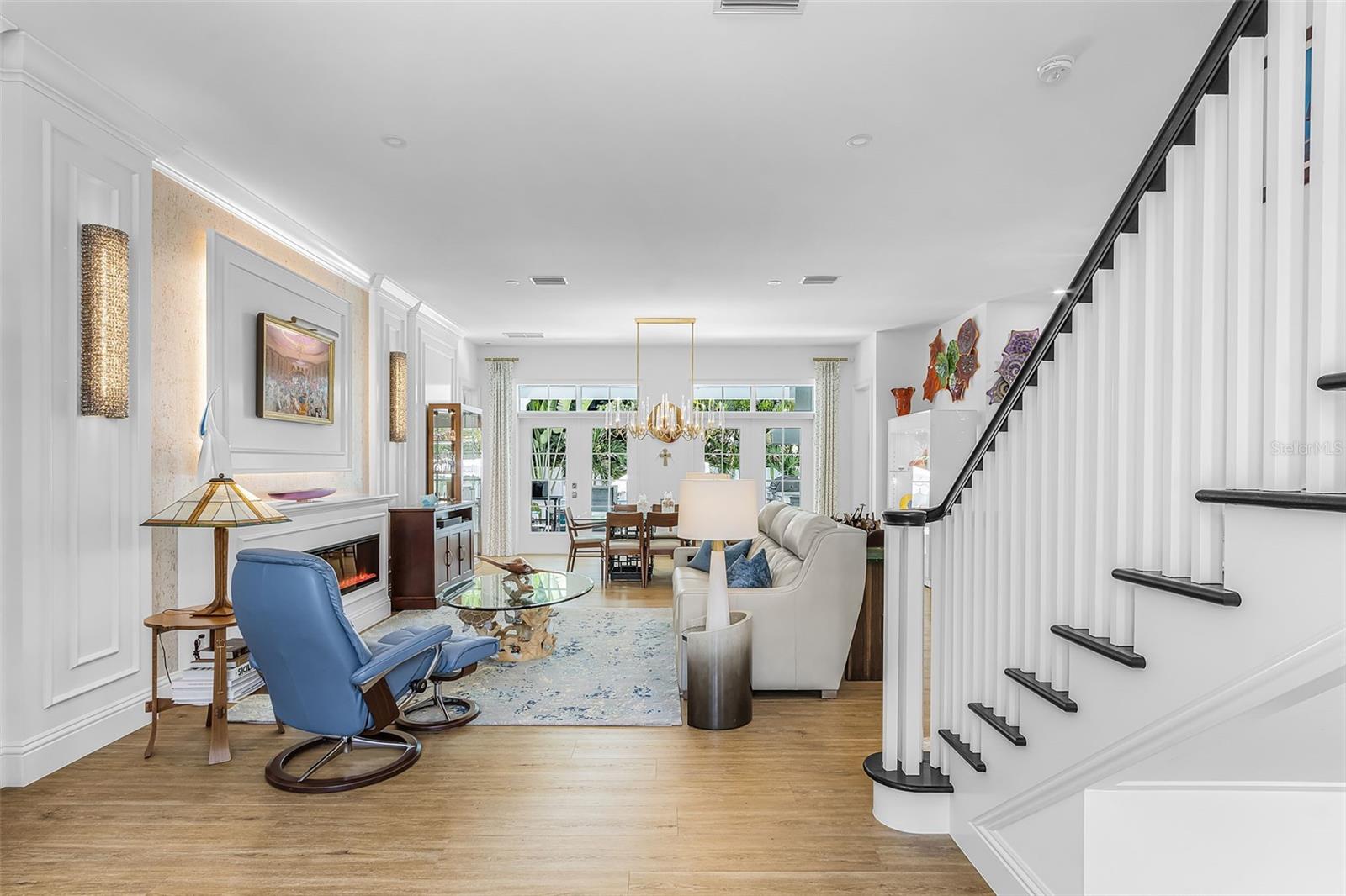1426 S OSPREY AVE — photo 22