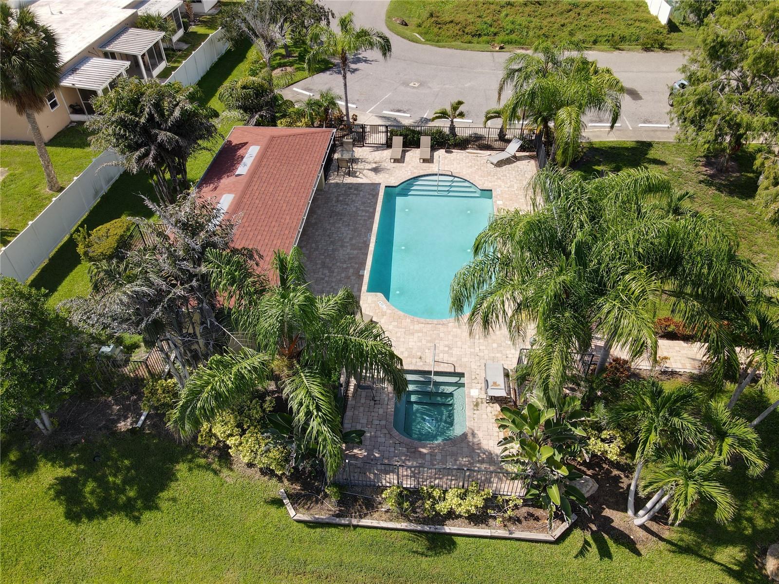 5041 ROYAL PALMS WAY #302 — photo 35