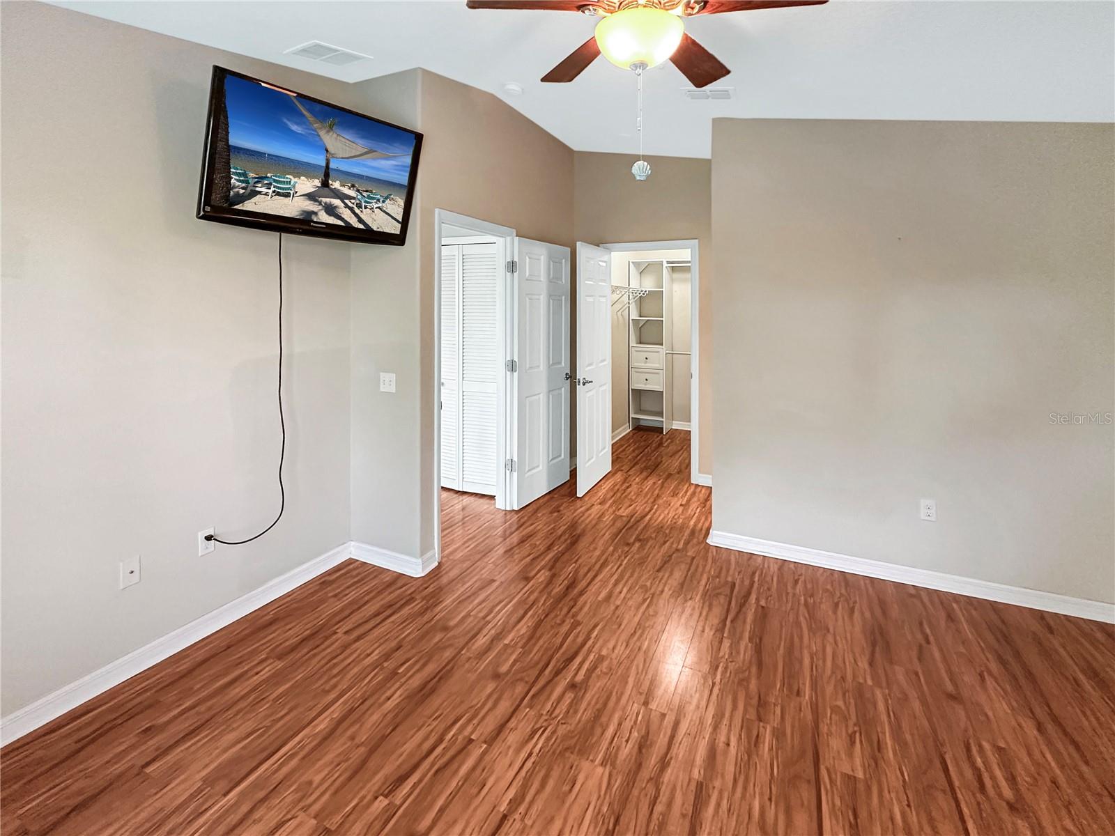 5041 ROYAL PALMS WAY #302 — photo 21