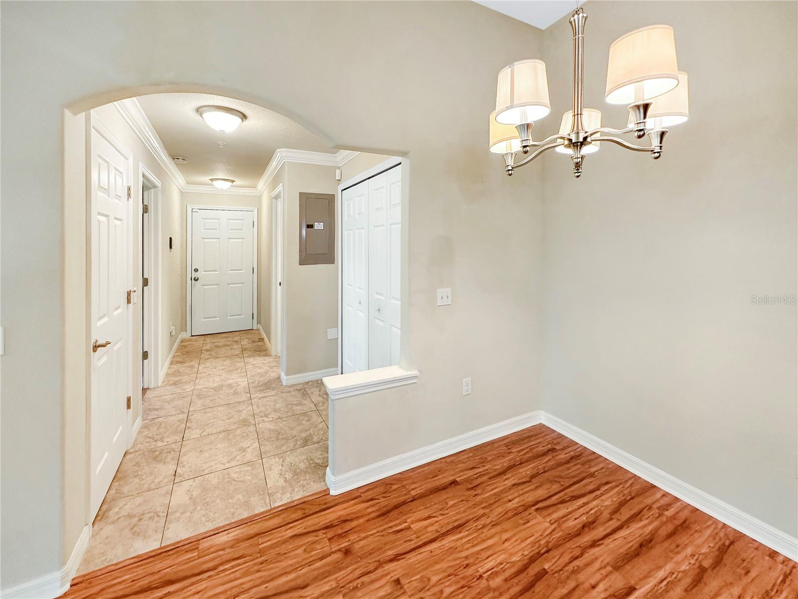 5041 ROYAL PALMS WAY #302 — photo 15