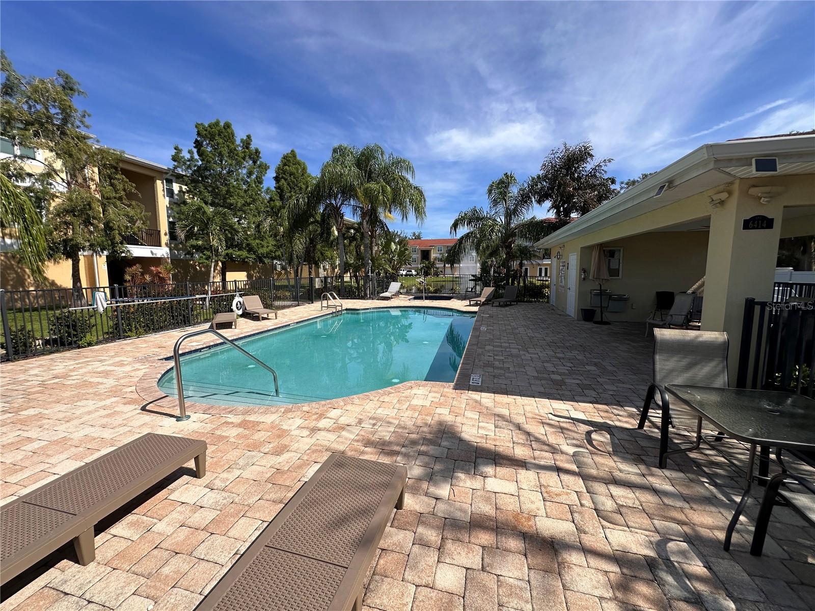 5041 ROYAL PALMS WAY #302 — photo 32