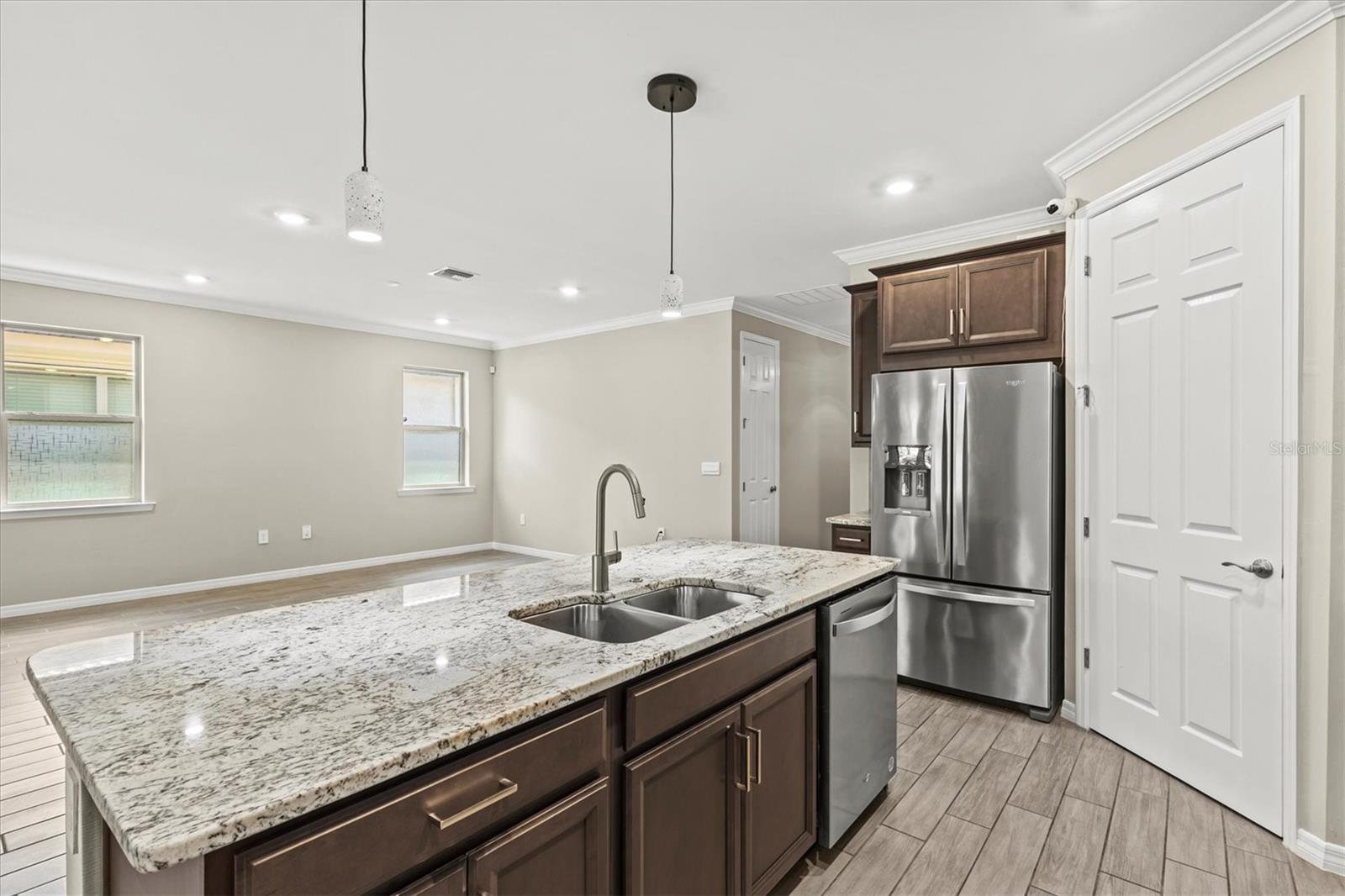 308 SOLIERA ST — photo 8