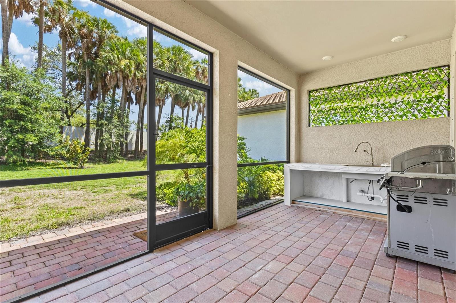 308 SOLIERA ST — photo 28