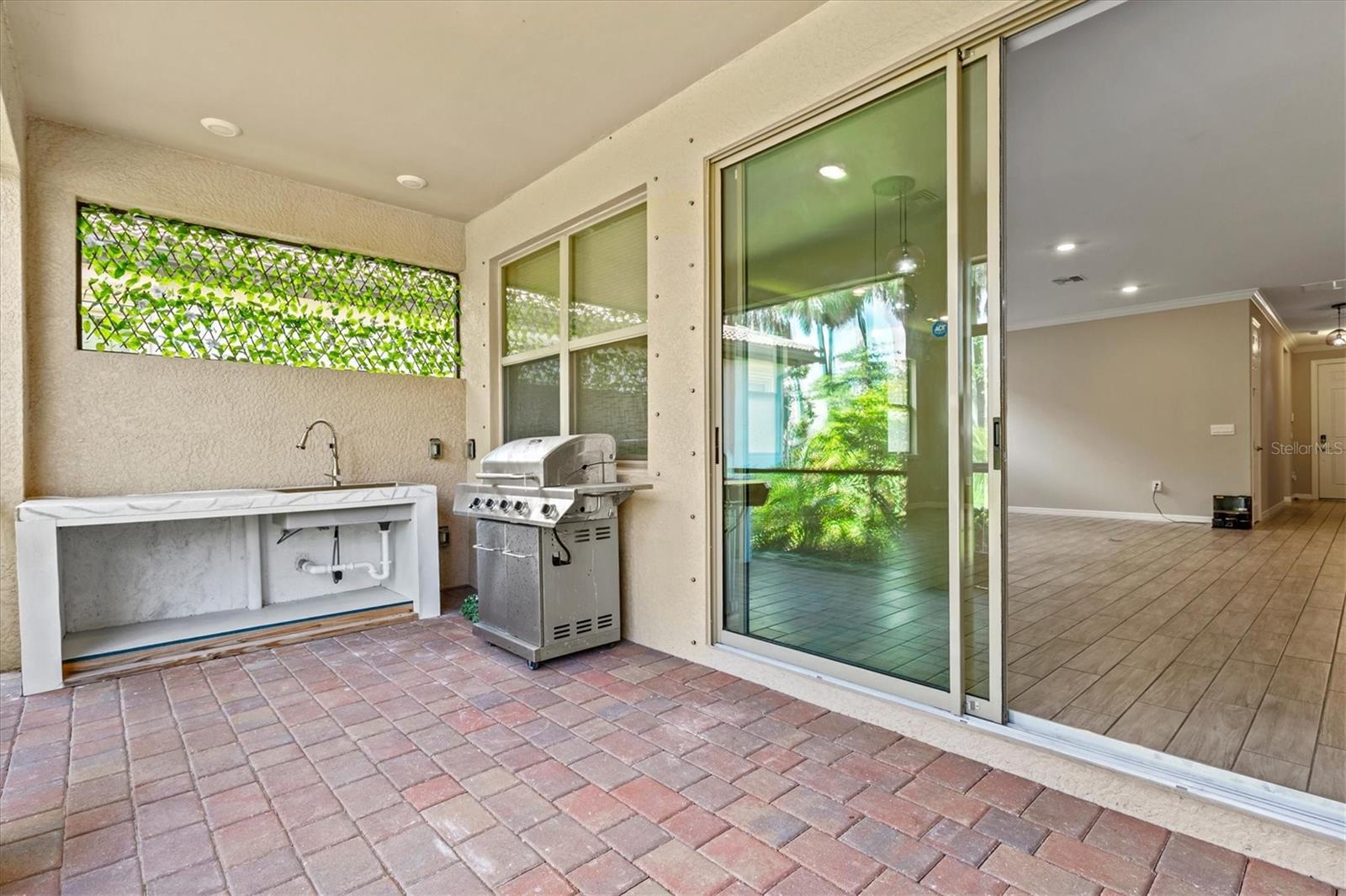 308 SOLIERA ST — photo 29