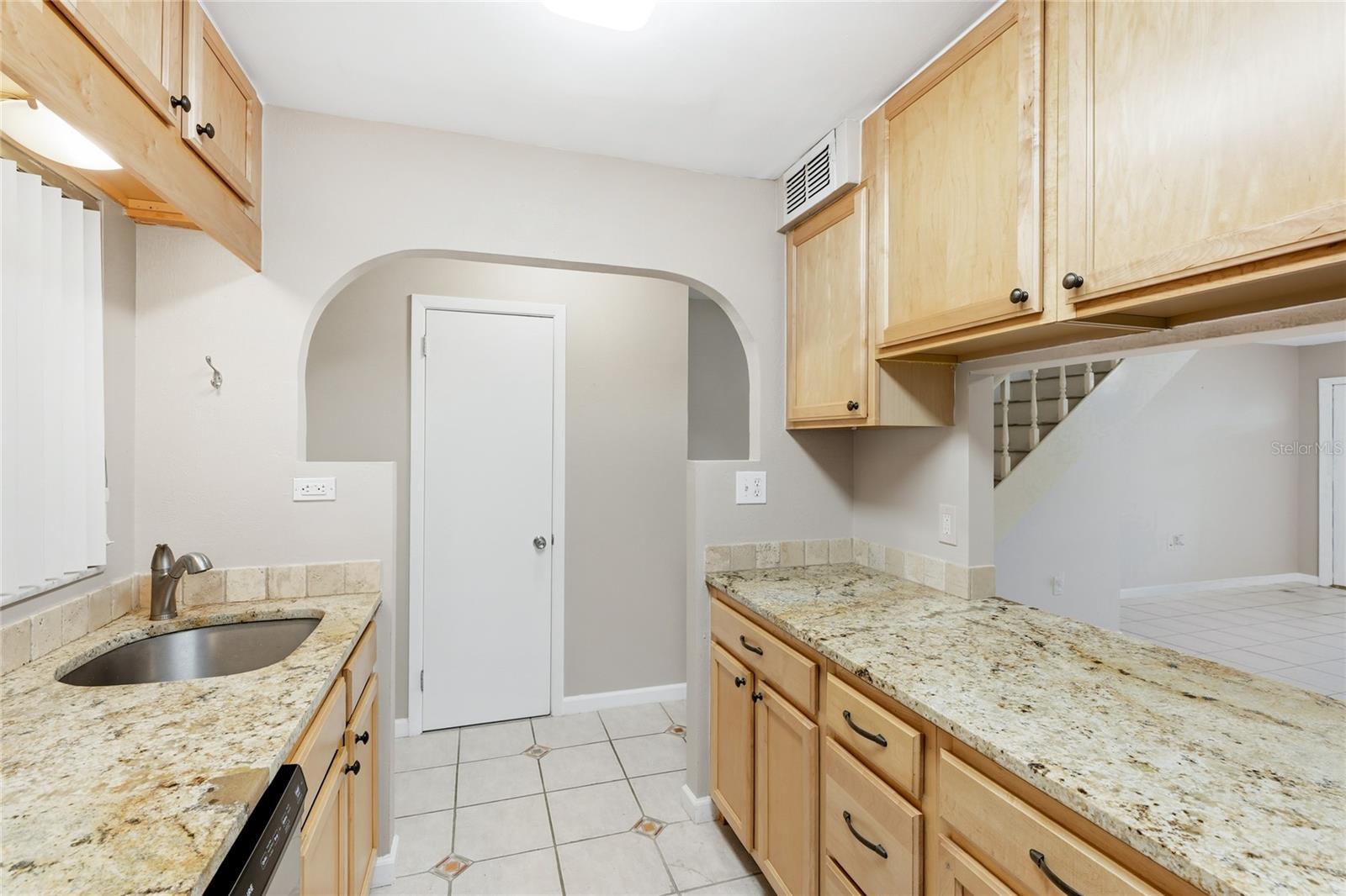 3365 RAMBLEWOOD DR N #35C8 — photo 6