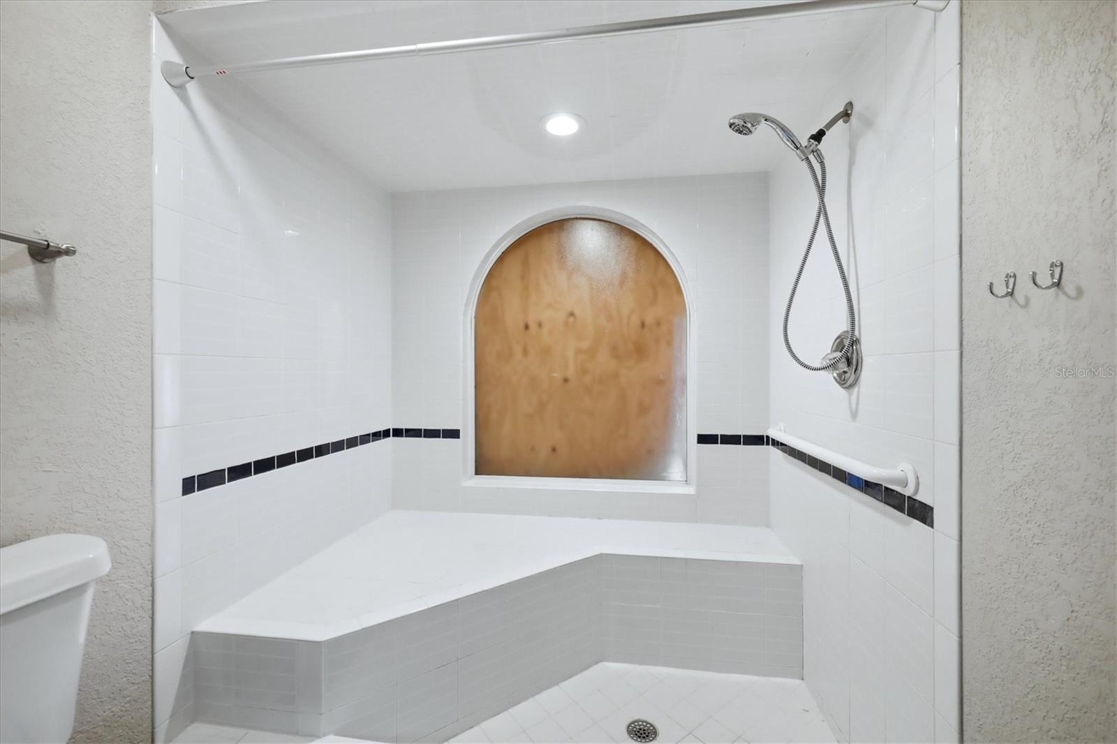 4537 CHIMNEY CREEK DR — photo 21