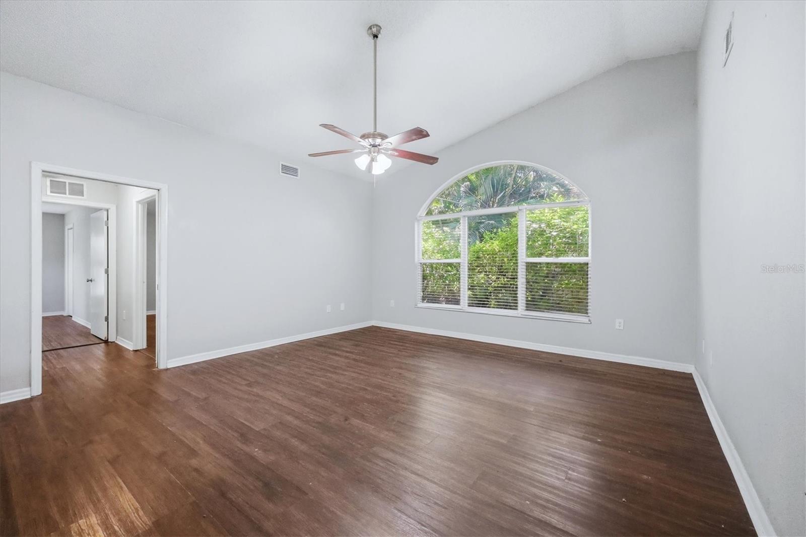 4537 CHIMNEY CREEK DR — photo 16