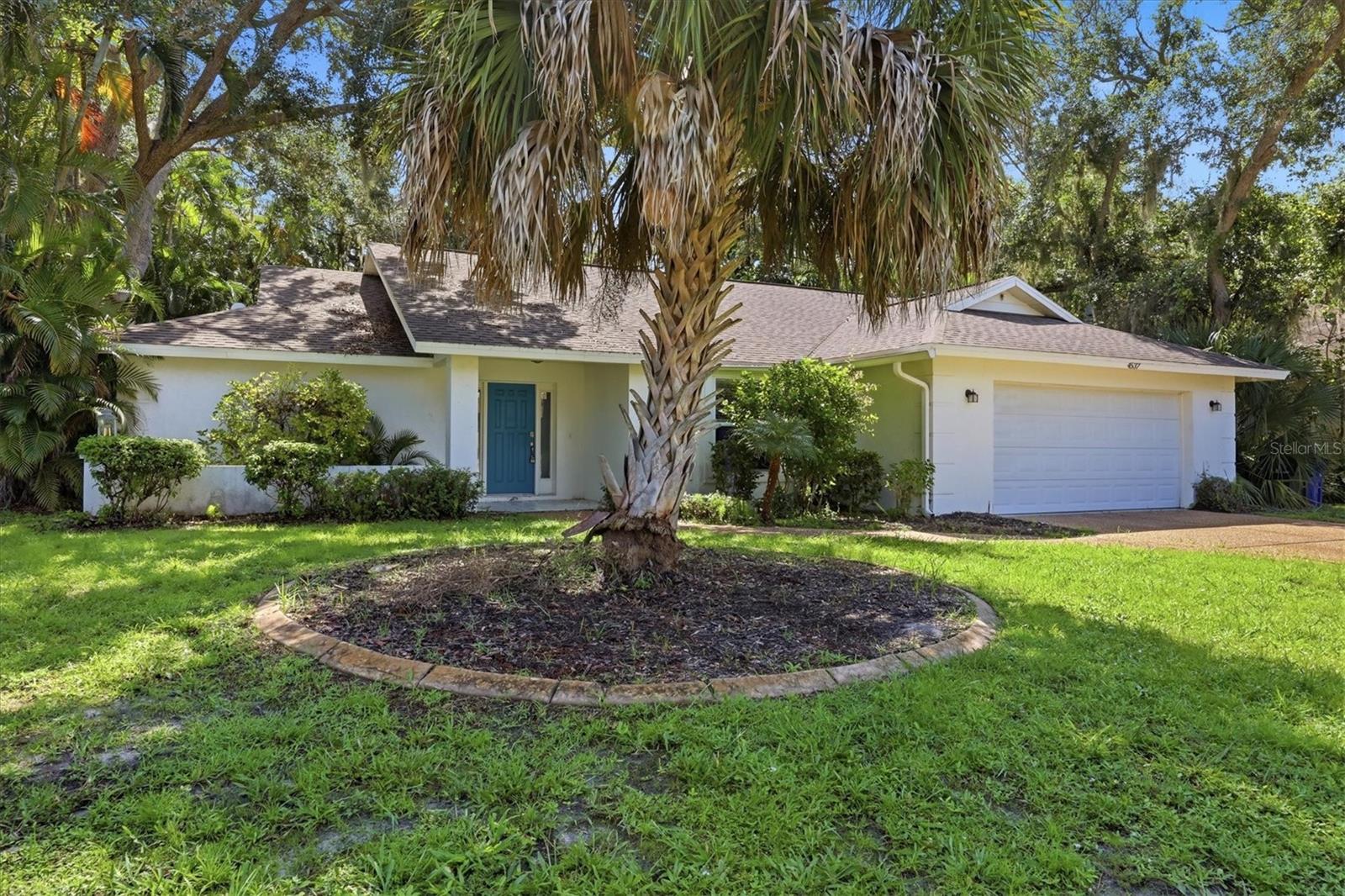 4537 CHIMNEY CREEK DR — photo 2
