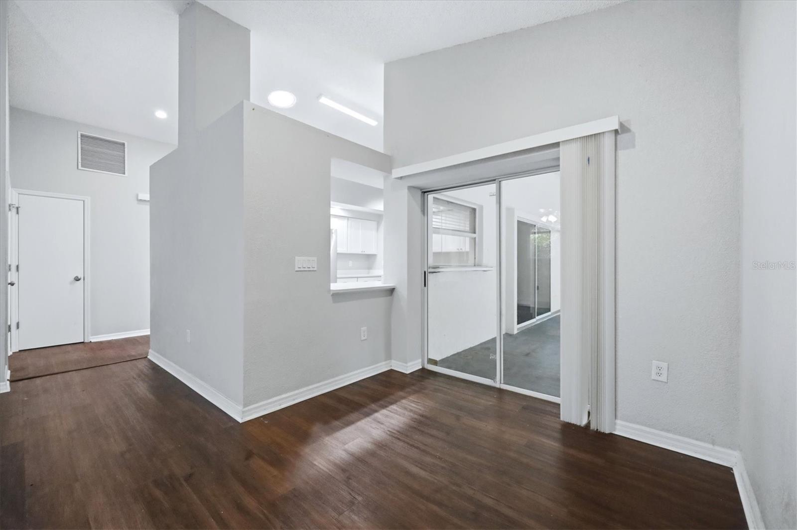 4537 CHIMNEY CREEK DR — photo 13