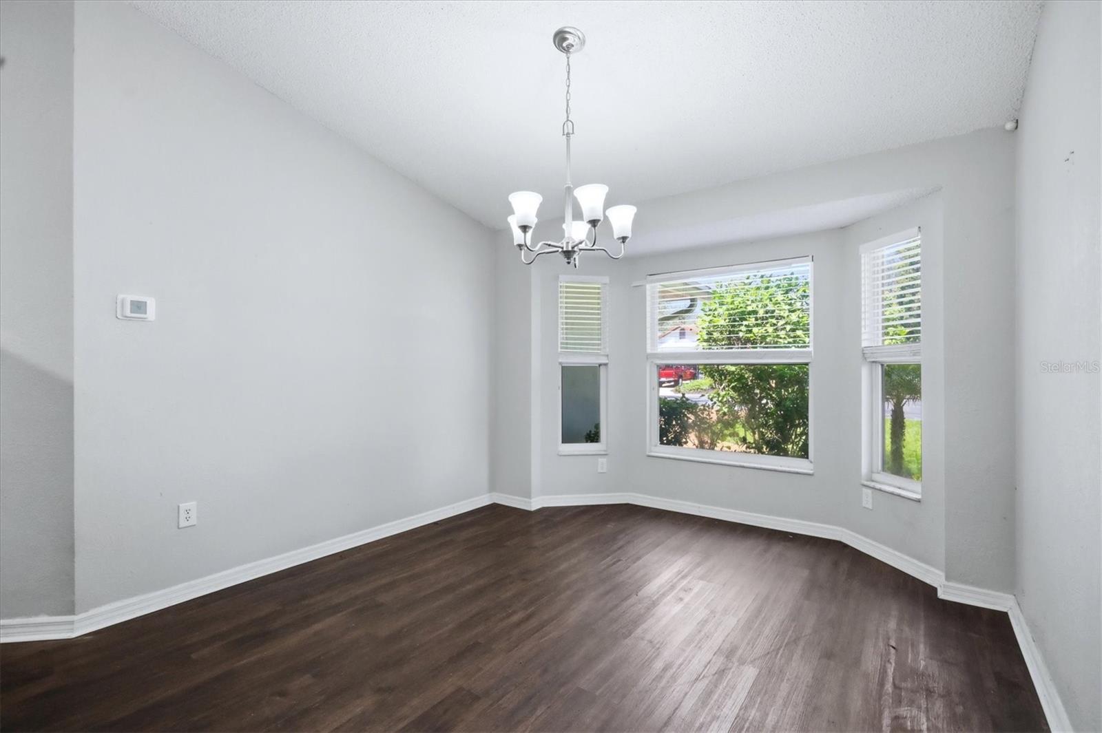 4537 CHIMNEY CREEK DR — photo 7