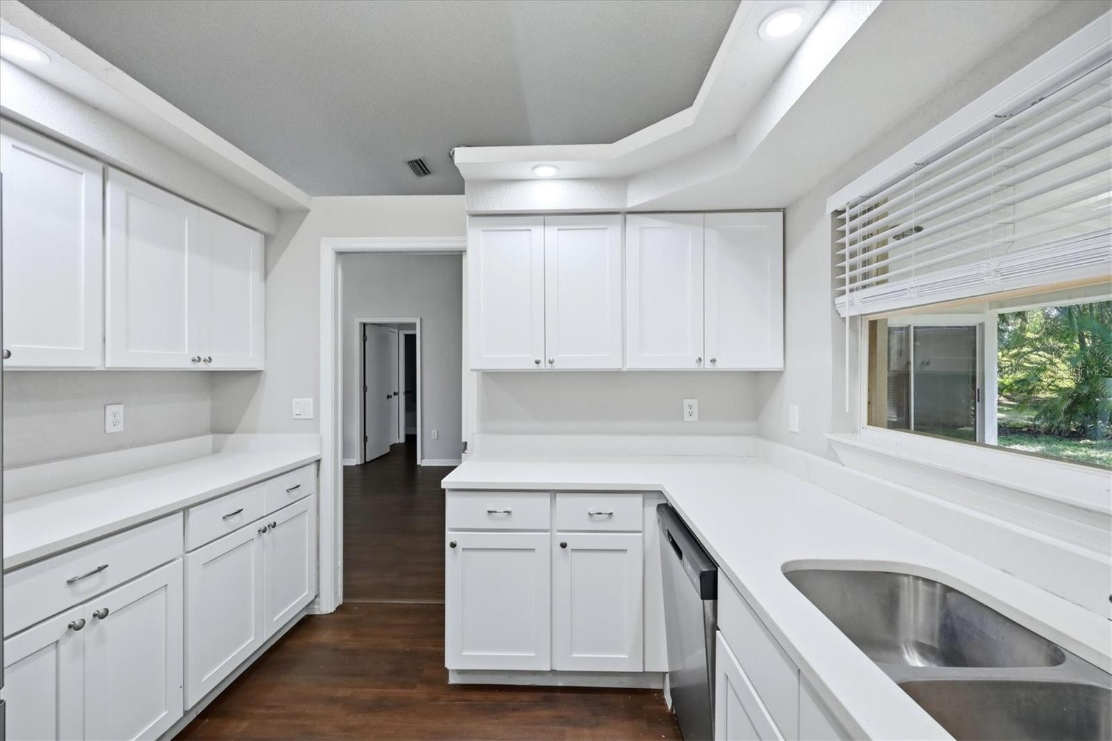 4537 CHIMNEY CREEK DR — photo 8