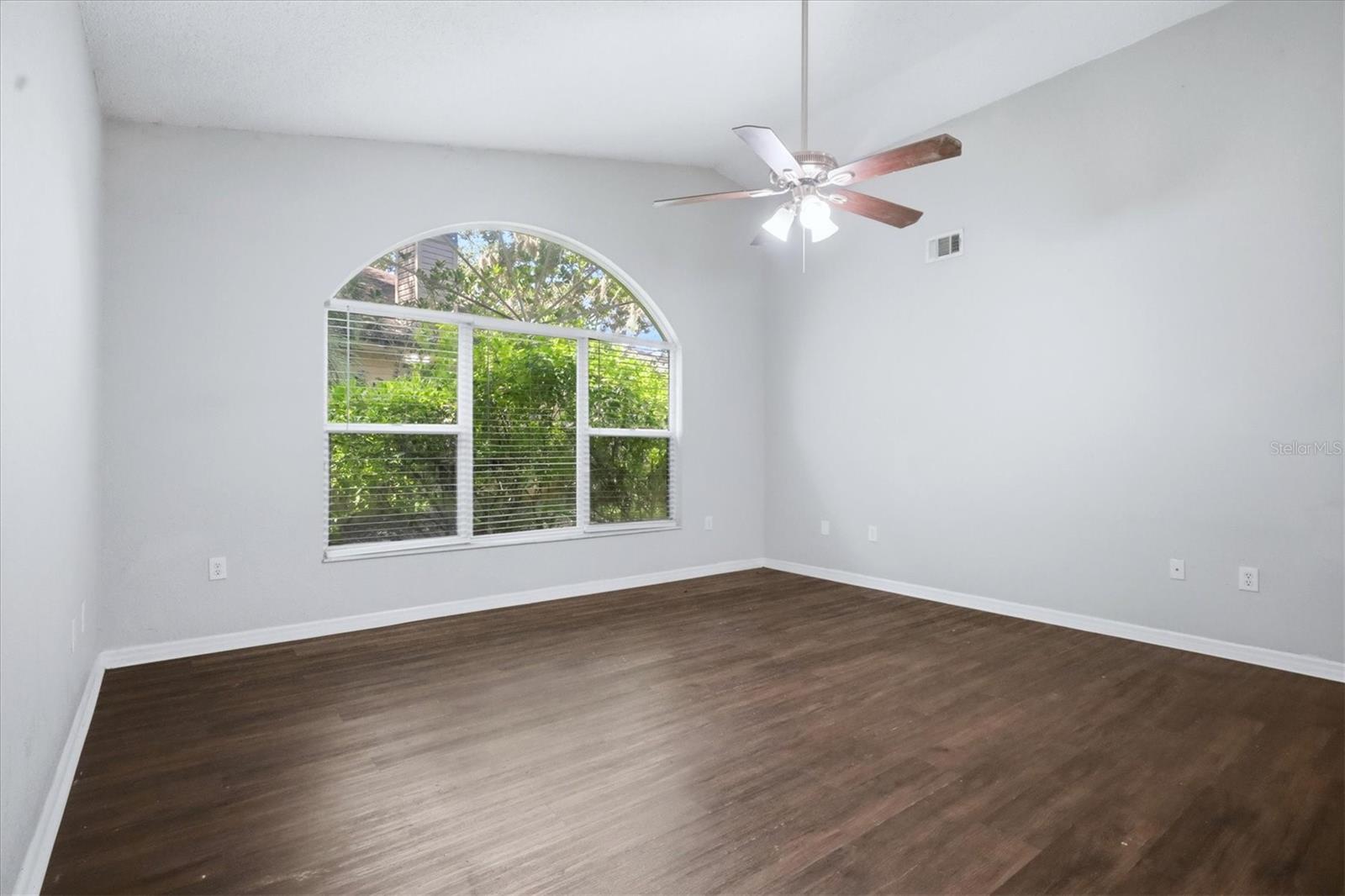 4537 CHIMNEY CREEK DR — photo 15
