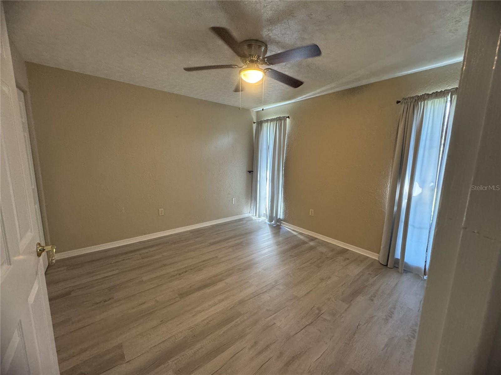 3414 MONTE RIO ST — photo 5