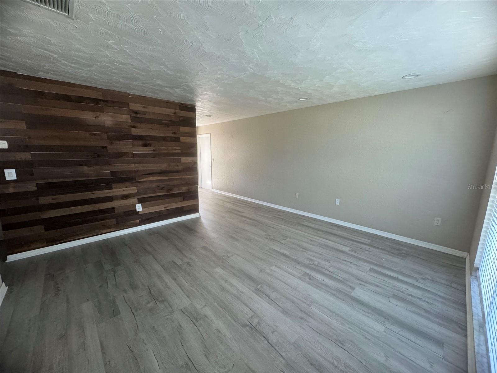 3414 MONTE RIO ST — photo 3